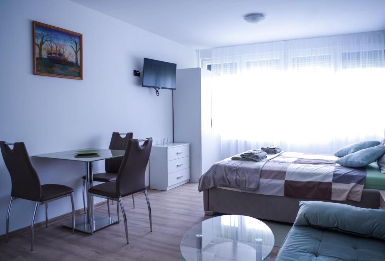 North&South Apartments Zagreb Extérieur photo